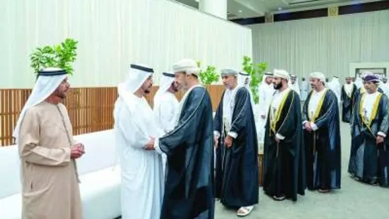 تعازي جلالة السلطان لرئيس الإمارات نقلها وزير الداخلية