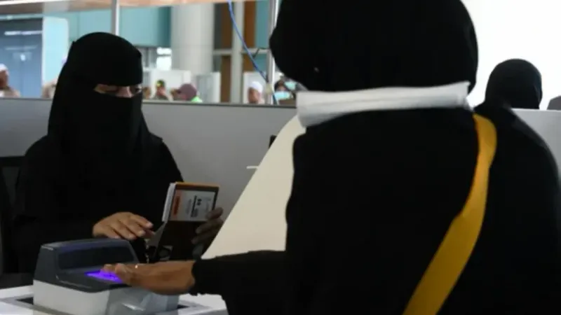جوازات مطار الأمير محمد بن عبدالعزيز الدولي تستقبل أولى رحلات ضيوف الرحمن من تايلاند