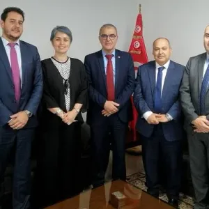 كاتب الدولة المكلف بالمؤسسات الصغرى والمتوسطة يلتقي برئيسة مكتب البنك الأوروبي لإعادة الإعمار والتنمية بتونس (BERD).