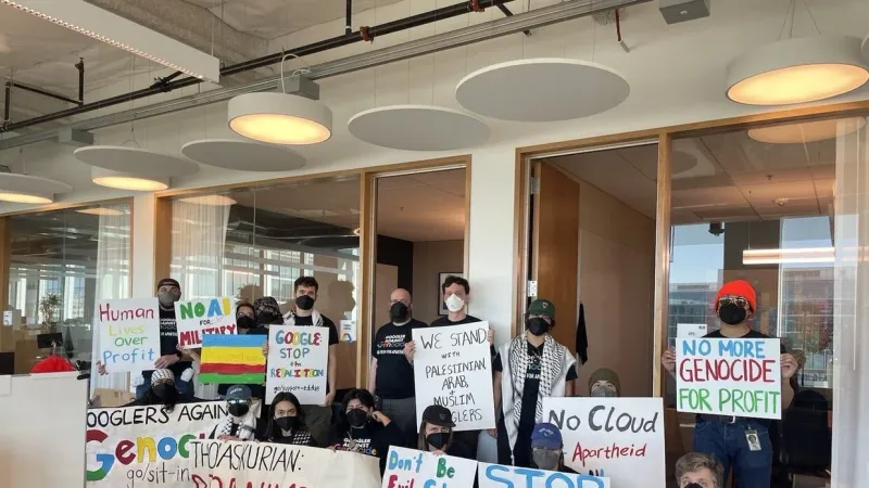 موظفون في "غوغل" يتظاهرون رفضا للعمل مع إسرائيل (صور + فيديو)