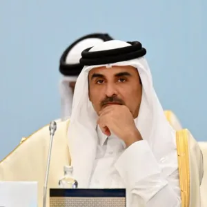 أمير قطر يصل إلى الجزائر للمشاركة منتدى الدول المصدرة للغاز (صور)