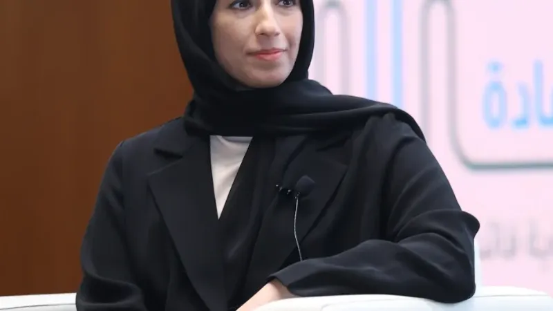 وزير التربية والتعليم والتعليم العالي تُشارك تجربتها المهنية مع طلبة #جامعة_قطر