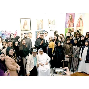 أكثر من 60 فنانًا شابًا يعرضون قراءتهم الفنية لواقع المرأة البحرينية