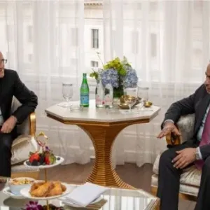 وزير المالية يجتمع مع نظيره التركي