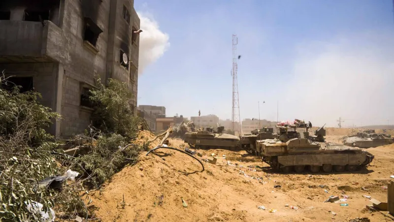 الجيش الإسرائيلي يكثف هجومه في غزة شمالاً وجنوباً
