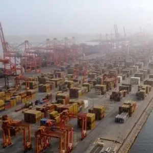 ميناء صلالة: رفع مناولة الحاويات إلى 6 ملايين حاوية سنويا