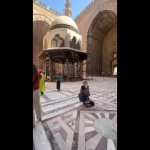 «مش بيدخلهم شمس».. حكاية مسجدين في القاهرة أحدهما داخله قبور الأسرة المالكة