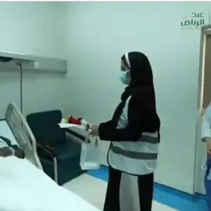 أمانة الرياض تعايد المرضى والكوادر الطبية في مستشفيات العاصمة