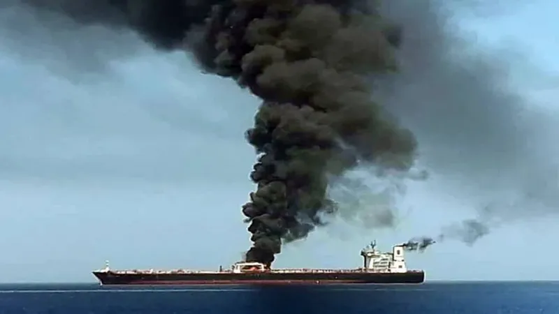 هيئة التجارة البريطانية: تعرض سفينة لأضرار في هجوم صاروخي قبالة الساحل اليمني