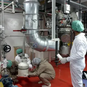 رويترز: إيران تعزز قدرتها على تخصيب اليورانيوم بعد قرار وكالة الطاقة الذرية