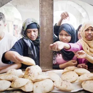 "التموين" المصرية تنفي إصدار قرار بتقليص حصة المواطن من الخبز المدعم