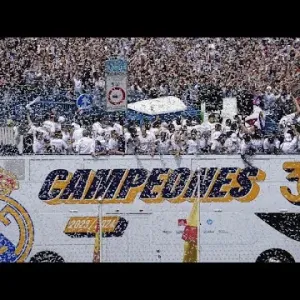 شاهد: حافلة الملكي تتجول في العاصمة.. ريال مدريد يحتفل وسط جماهيره بلقب الدوري الإسباني