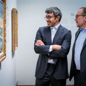 عبدالله بن زايد يزور متحف ألبرتينا التاريخي في فيينا