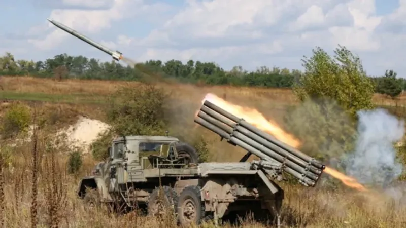القوات الجوية الأوكرانية تسقط 21 من بين 34 صاروخا روسيا