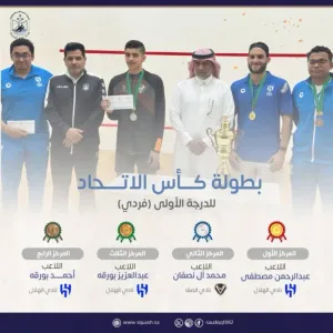 لاعب إسكواش الهلال عبدالرحمن مصطفى يحقق بطولة المملكة المفتوحة