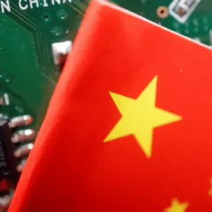الصين تخصص مليارات الدولارات لتعزيز صناعة الرقاقات