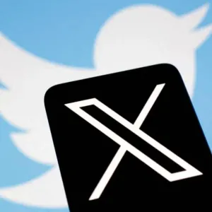 رسمياً.. ماسك يعلن الانتقال النهائي من «تويتر» إلى «إكس دوت كوم»