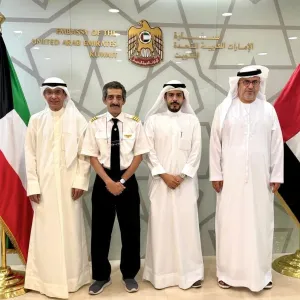 السفير الإماراتي استقبل «الرياضات الجوية الكويتية»