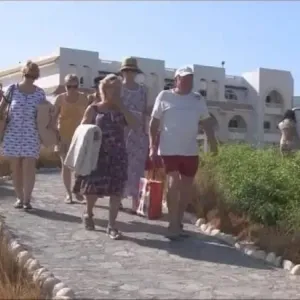 شركة سياحة شهيرة ترسل 11 ألف سائح أوروبي إلى مصر.. وبعد وصولهم كانت الصدمة!