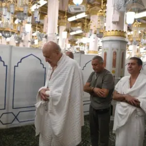 "ميقاتي" يزور المسجد النبوي