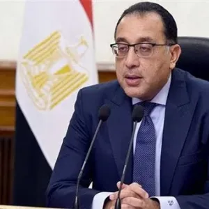 رئيس الوزراء يهنئ وزير الدفاع بعيد تحرير سيناء