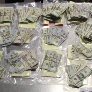 أكبر عمليات السطو على منشآت تخزين الأموال في لوس أنجلوس: سرقة 30 مليون دولار نقدًا