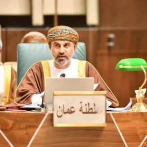 سلطنة عمان تطالب بتبني مواقف عربية تتسق مع عظم الكوارث في غزة