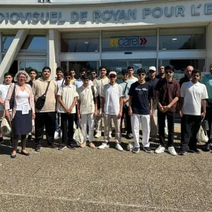 طلاب قطريون يشاركون في معسكر صيفي للغة والثقافة بفرنسا