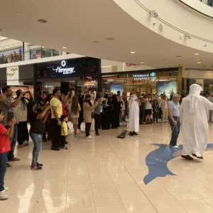 إقبال على مراكز التسوق والألعاب المائية في أبوظبي