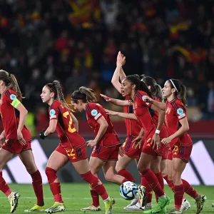 «سيدات إسبانيا» أول مرة «أولمبياد»
