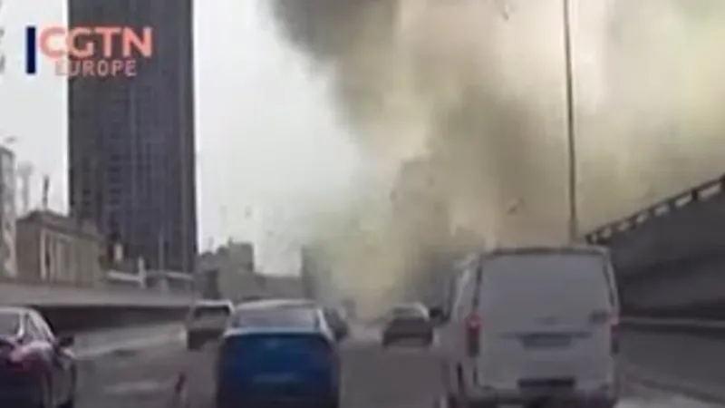 فيديو مفزع.. انفجار مبنى سكني يسقط 4 ضحايا في الصين