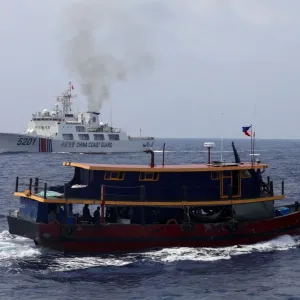 تصادم بين سفينتين في بحر الصين الجنوبي