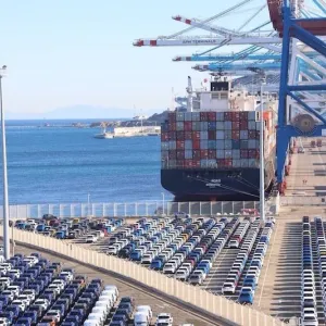 هل يربح ميناء طنجة المتوسط من فرض "ضريبة الكربون" في أوروبا؟