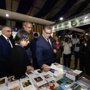 نجاح تنظيم معرض الكتاب بالرباط يخفت "سجالات الترحيل" من الدار البيضاء