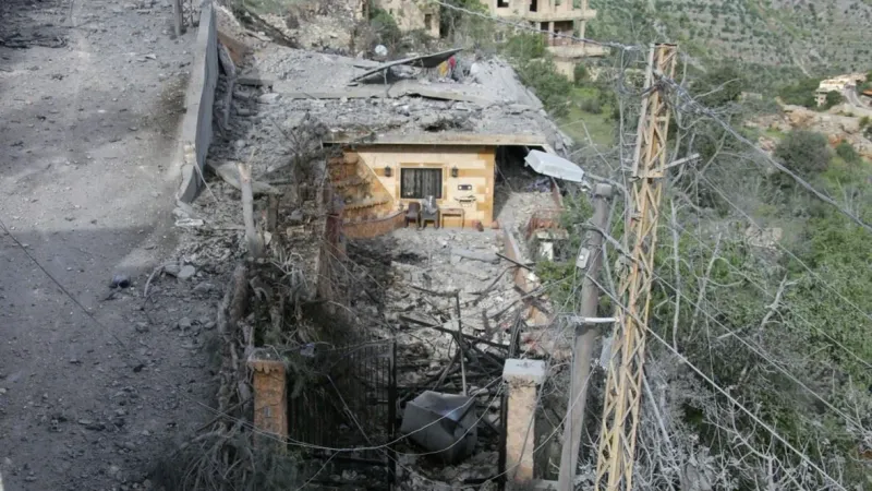 غارات إسرائيلية عنيفة على عدد من القرى في جنوب لبنان