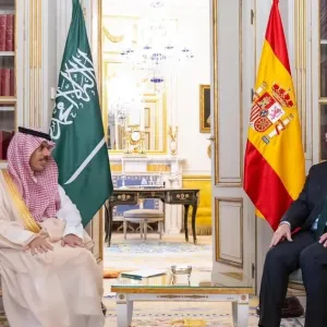 وزير الخارجية يلتقي نظيره الإسباني ويناقشان التطوّرات في غزة