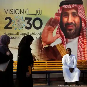تقليص مشاريع عملاقة بالسعودية.. هل رؤية 2030 في ورطة؟