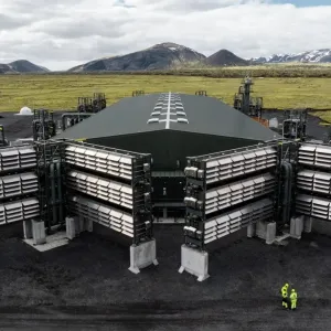 أيسلندا تطلق "ماموث" أكبر منشأة في العالم لامتصاص الكربون من الهواء