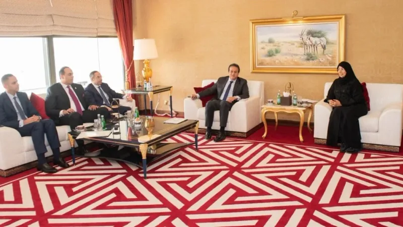 وزير الصحة العامة تجتمع مع نظيرها المصري لبحث تعزيز التعاون بين البلدين