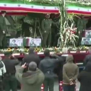 شاهد.. انطلاق مراسم تشيع الرئيس الإيراني ومرافقيه في تبريز.. والكشف عن موعد ومكان الدفن