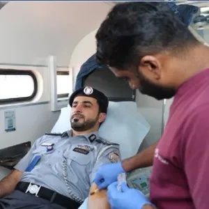 شرطة أبوظبي تنفذ مبادرة "قطرة عطاء للتبرع بالدم"