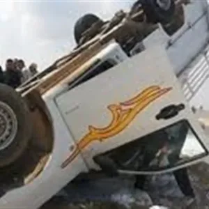 مصرع شرطي وإصابة شخصين في انقلاب سيارة نصف نقل بطريق «مصر/الإسكندرية» الصحراوي