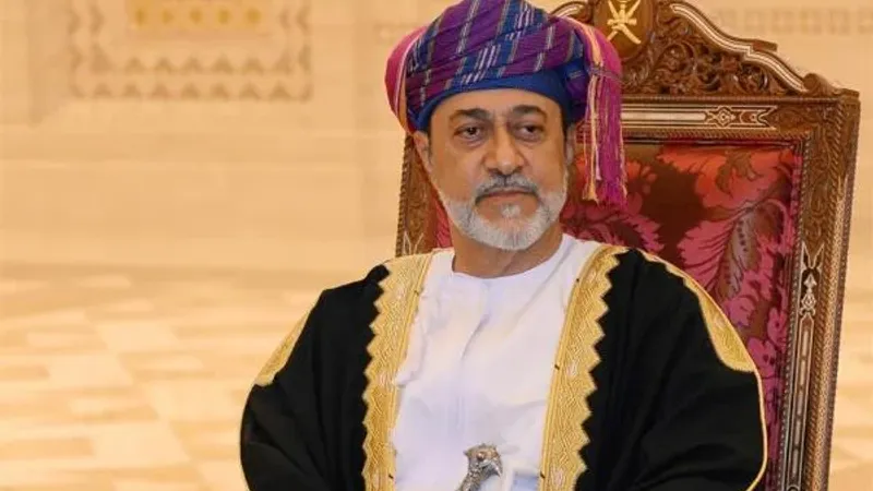 جلالة السلطان يهنئ رئيس مجلس القيادة اليمني.. ويتلقى شكر خادم الحرمين