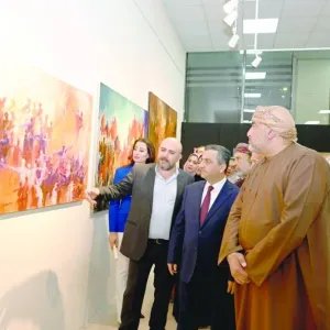 الفن التشكيلي السوري يزين أروقة معرض عماني