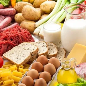 "الغذاء والدواء" تنصح بتناول الكمية المناسبة من العناصر الغذائية يوميًا